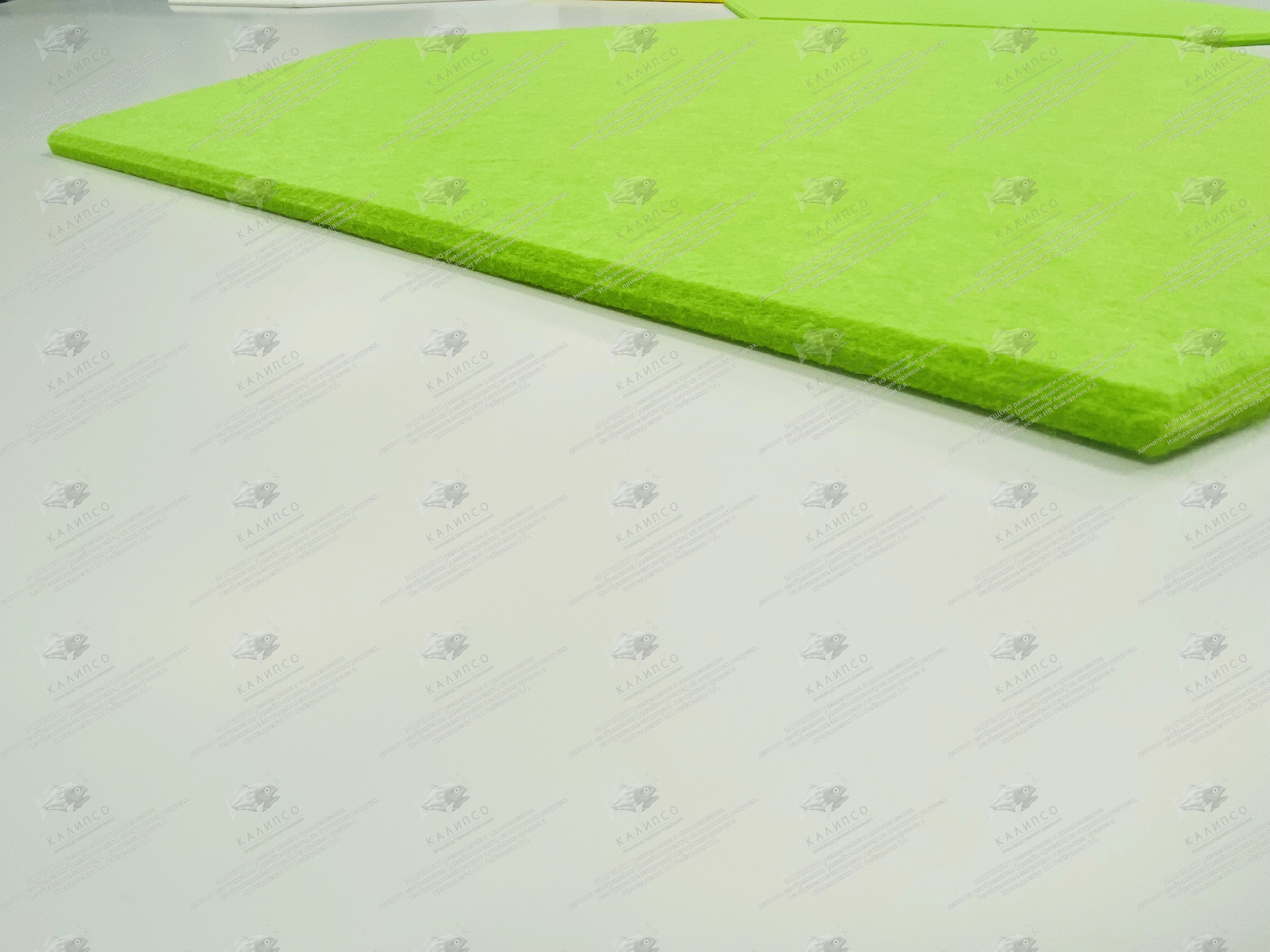 Комплект резных стендов из ЭКО-войлока "Соты"(Дизайн по вашим материалам), арт. ШК-4634