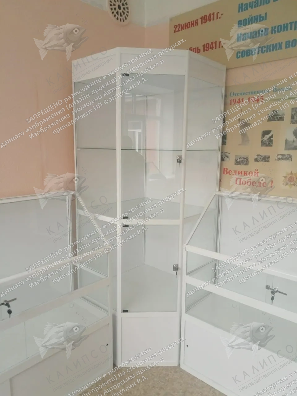 Шкаф-витрина угловая 0.8х0.8х2.2 м арт. ШК-3709